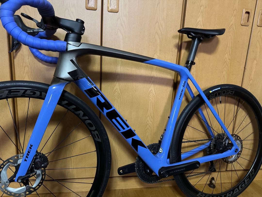 TREK EMONDA SLR7 Ultegra di2 12速