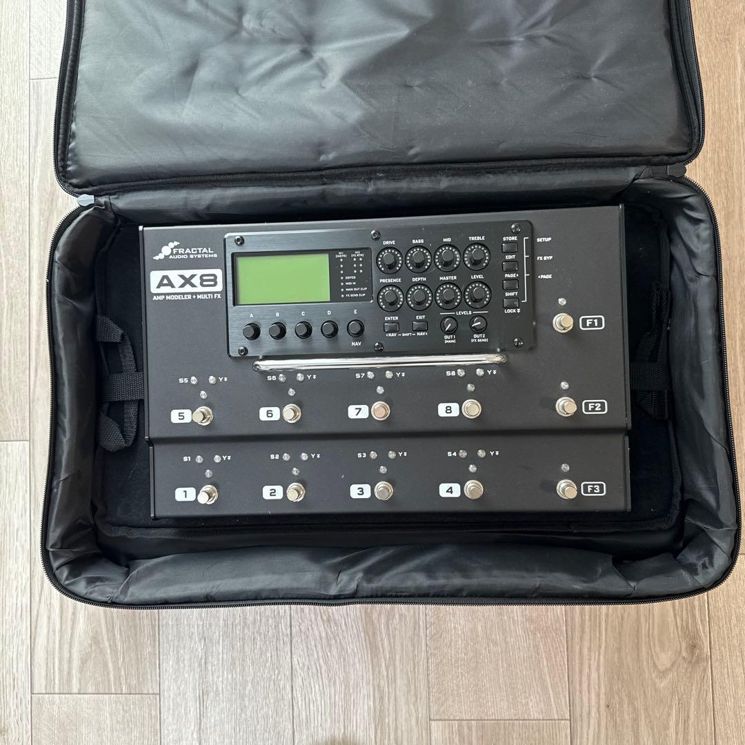 Fractal Audio AX8 マルチエフェクター、ケース付き
