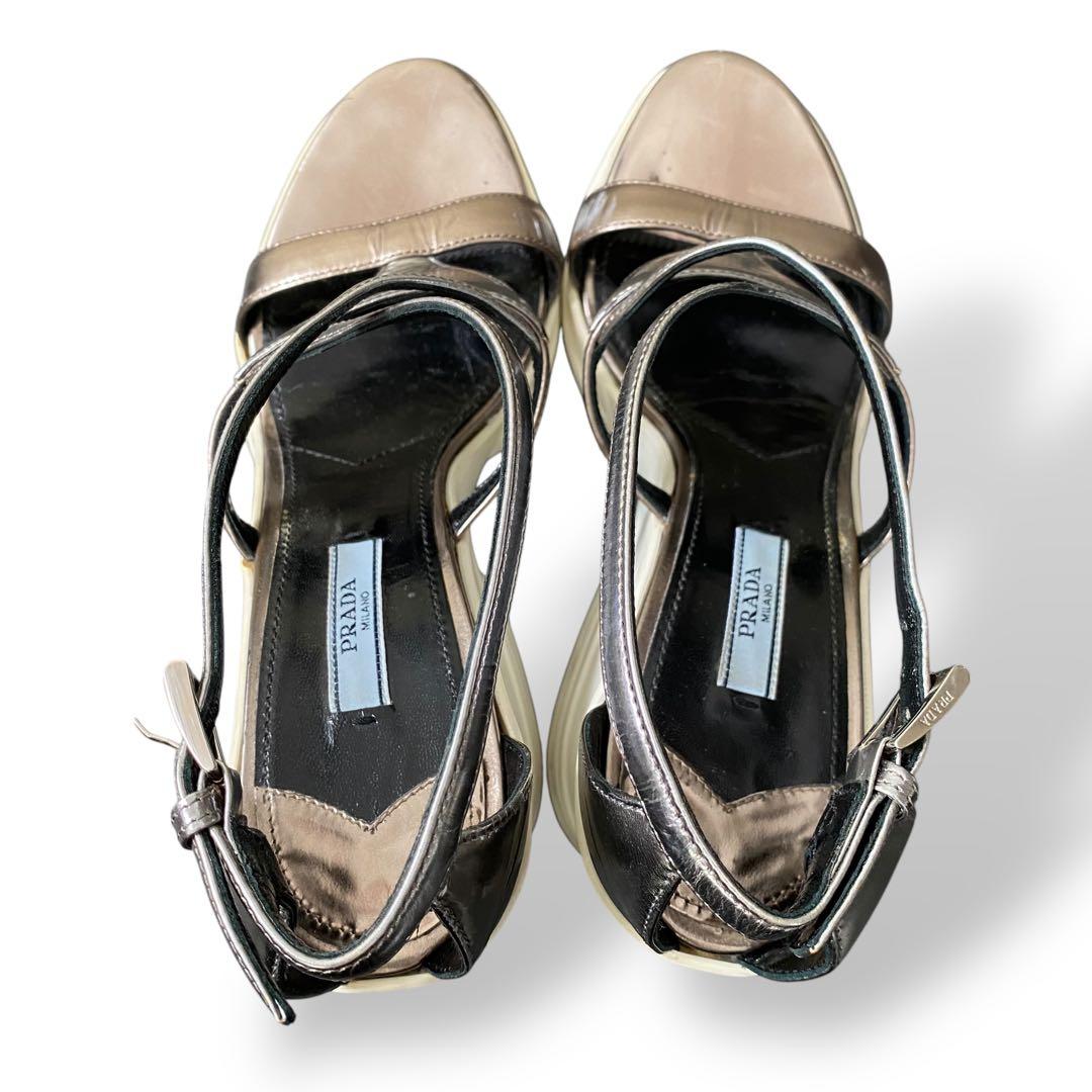 プラダ　ミュール　ハイヒール　ウェッジソール　メタリック　ストラップ　25cm