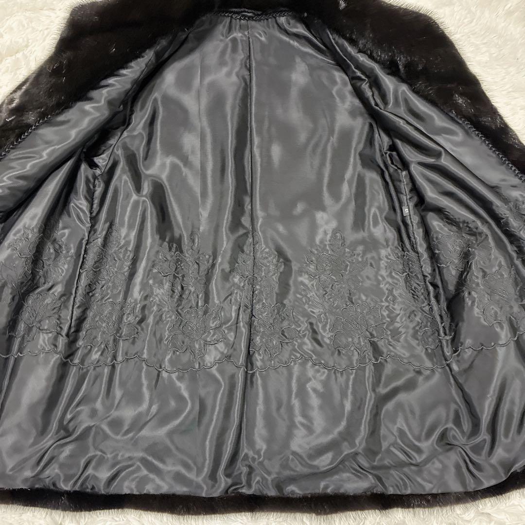 ブラックミンク　リアルファーコート　黒　大きいサイズ　艶　光沢　毛皮　高級感