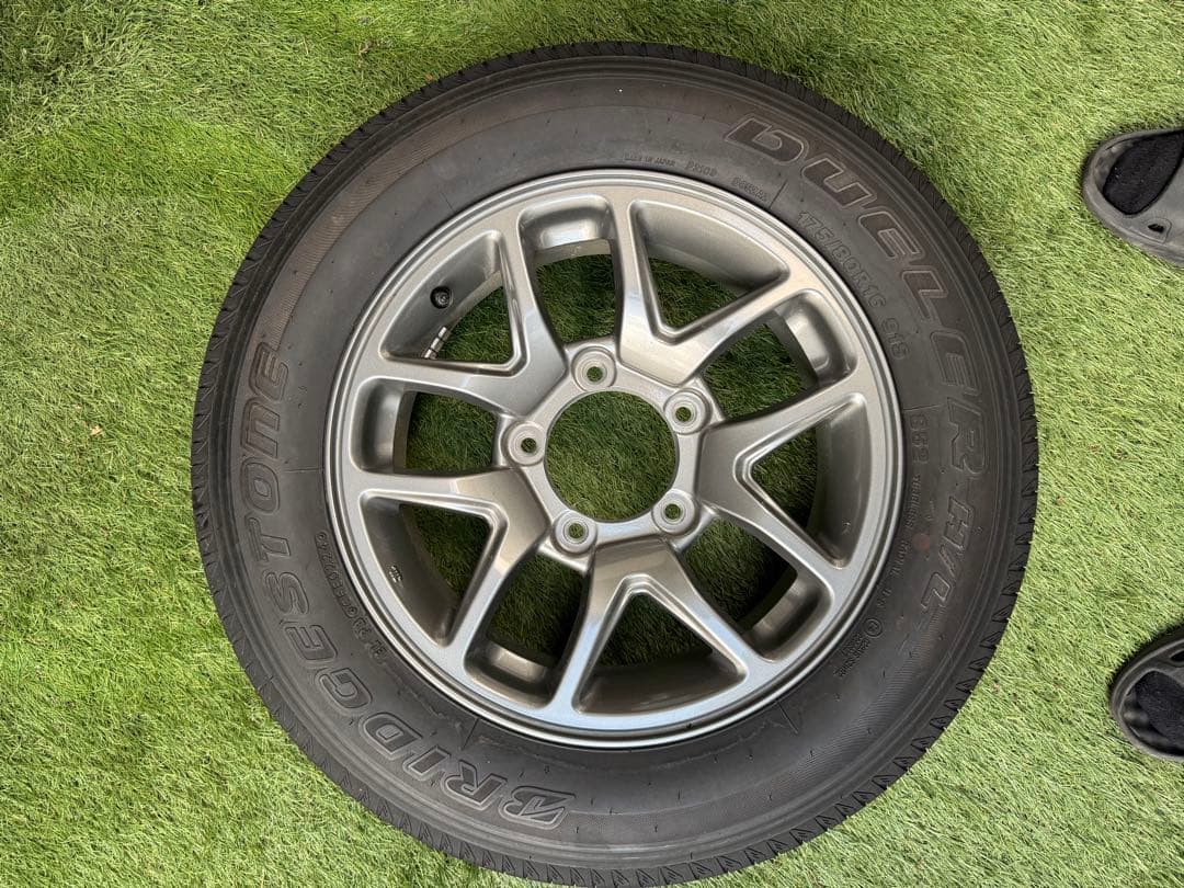 ジムニーホイールタイヤセット　JB64