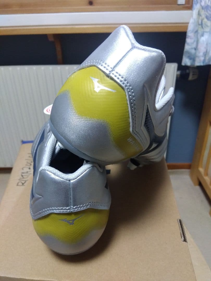 ラグビースパイク／ミズノ／30.0／シルバー／R1GA250104／新品