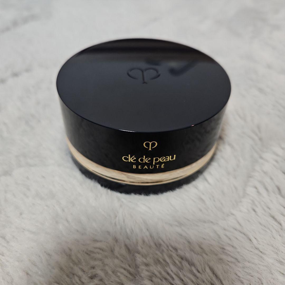 クレ・ド・ポーボーテ　 プードルトランスパラントn ライトミディアム 2