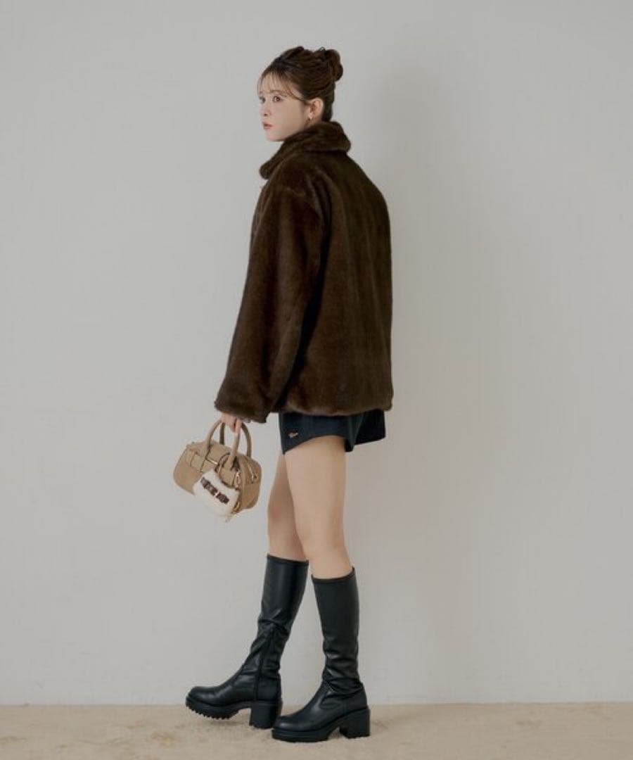 最終値下げ！【美品タグ付き】Chico ミディアム丈ファーコート