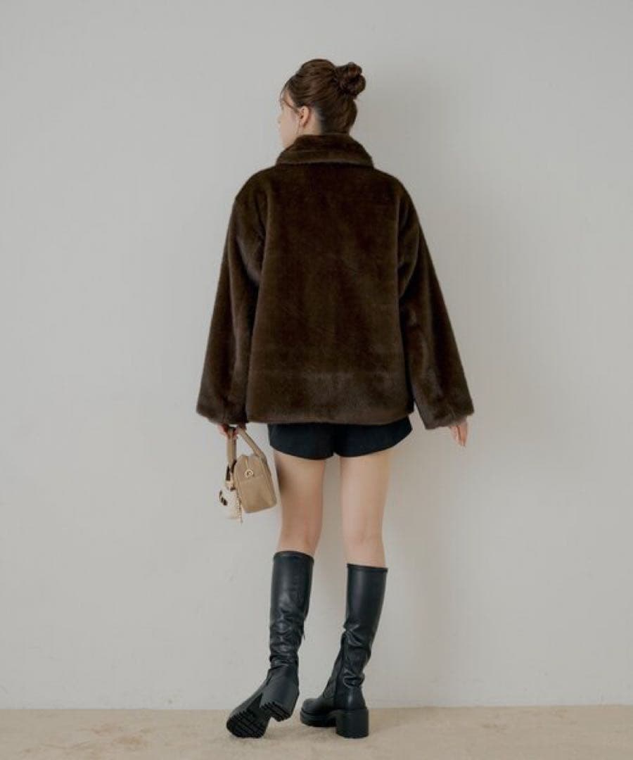 最終値下げ！【美品タグ付き】Chico ミディアム丈ファーコート