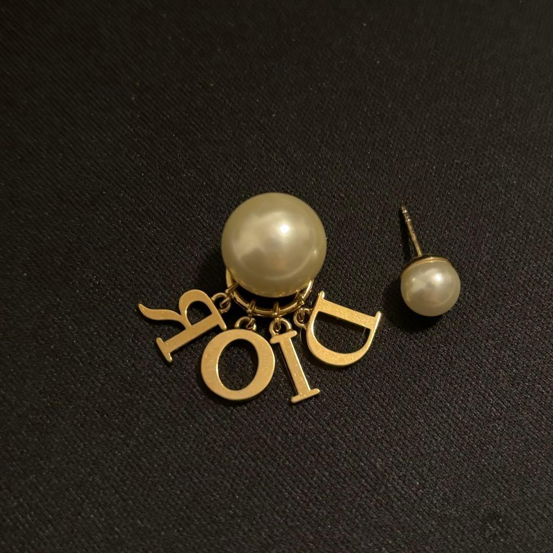 Dior ピアス　片耳　ブーさん専用