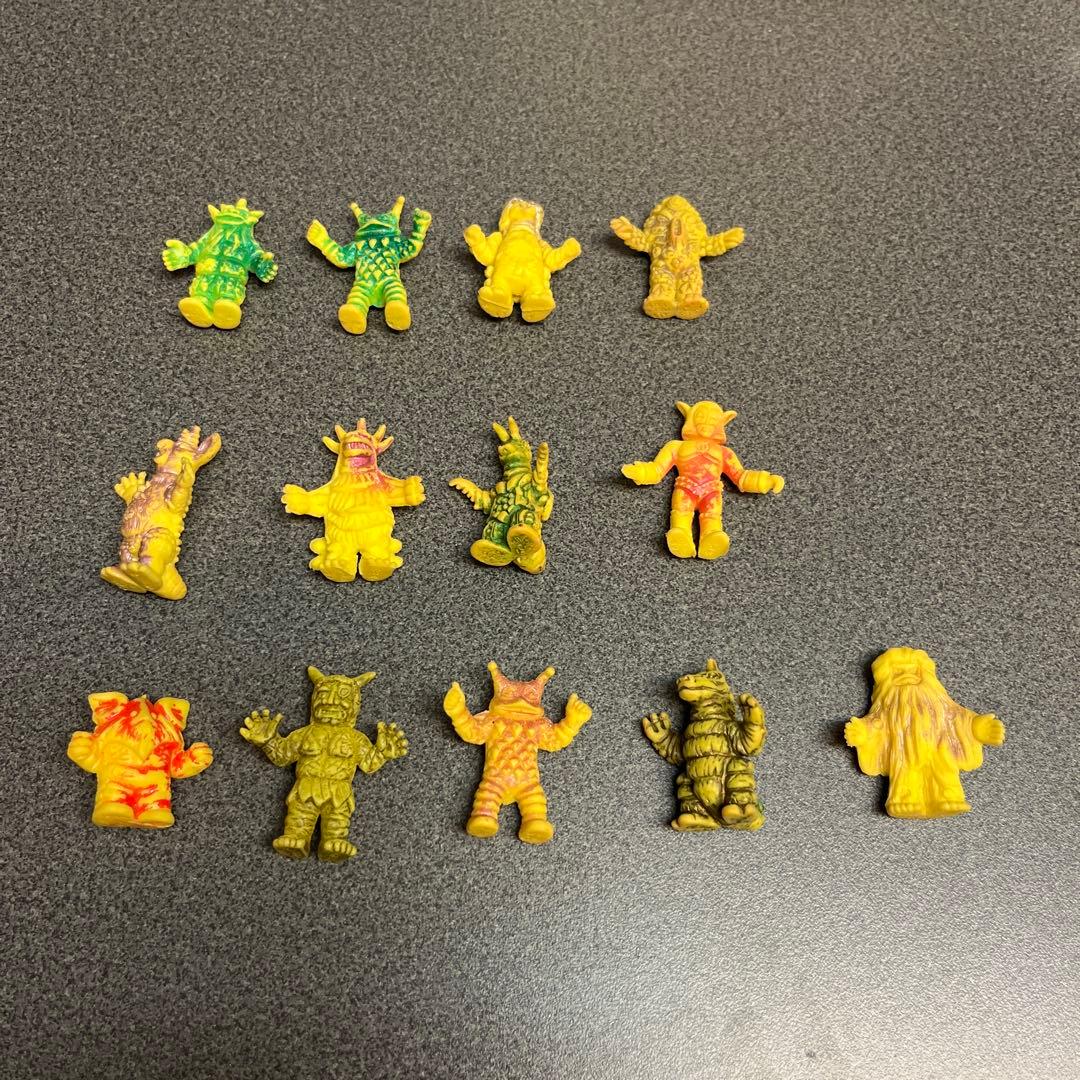 ウルトラマン怪獣消しゴムスプレー吹き付け　バラ売りOK‼️