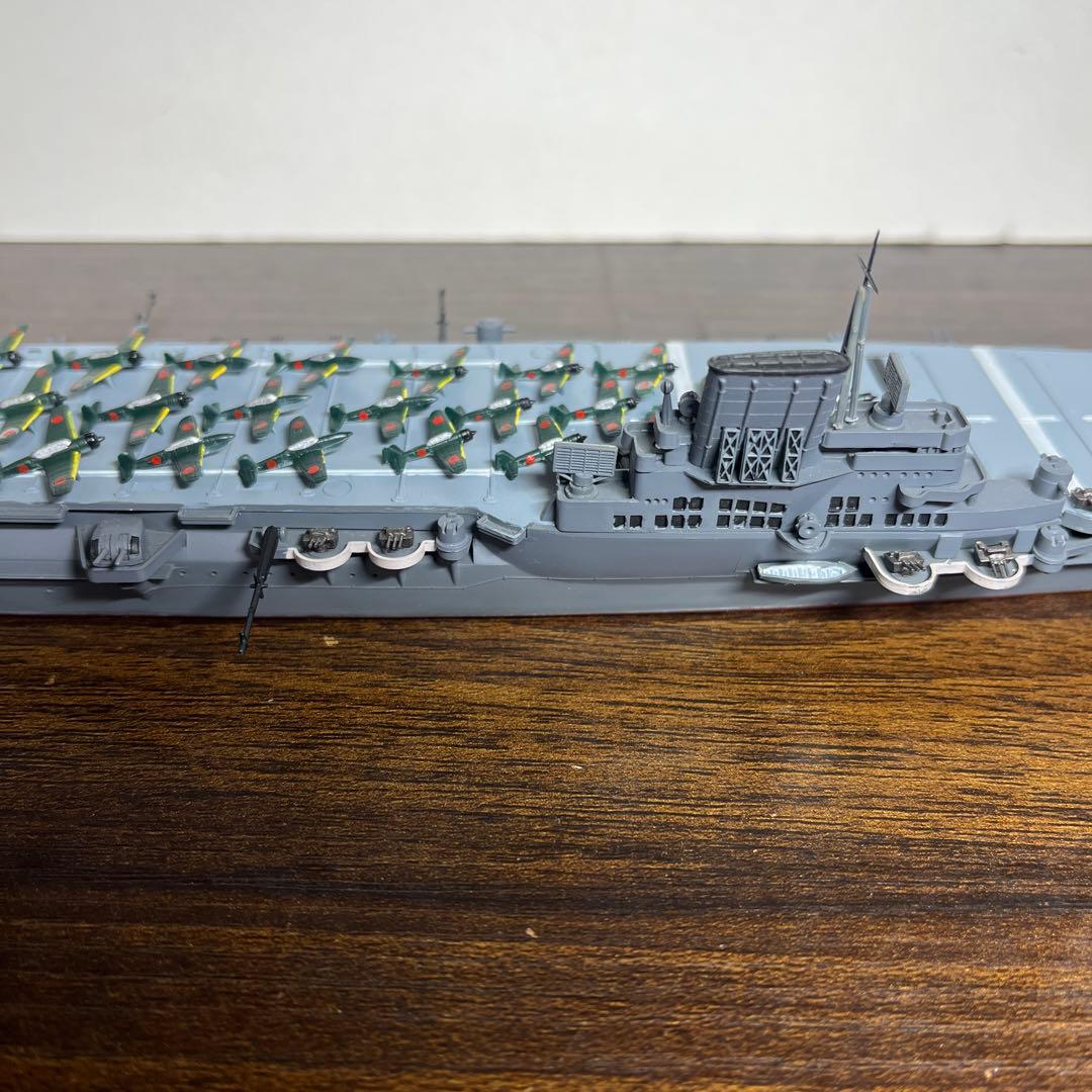 1/700 日本海軍　大鳳型・改大鳳型航空母艦　大鳳・白龍　2隻セット