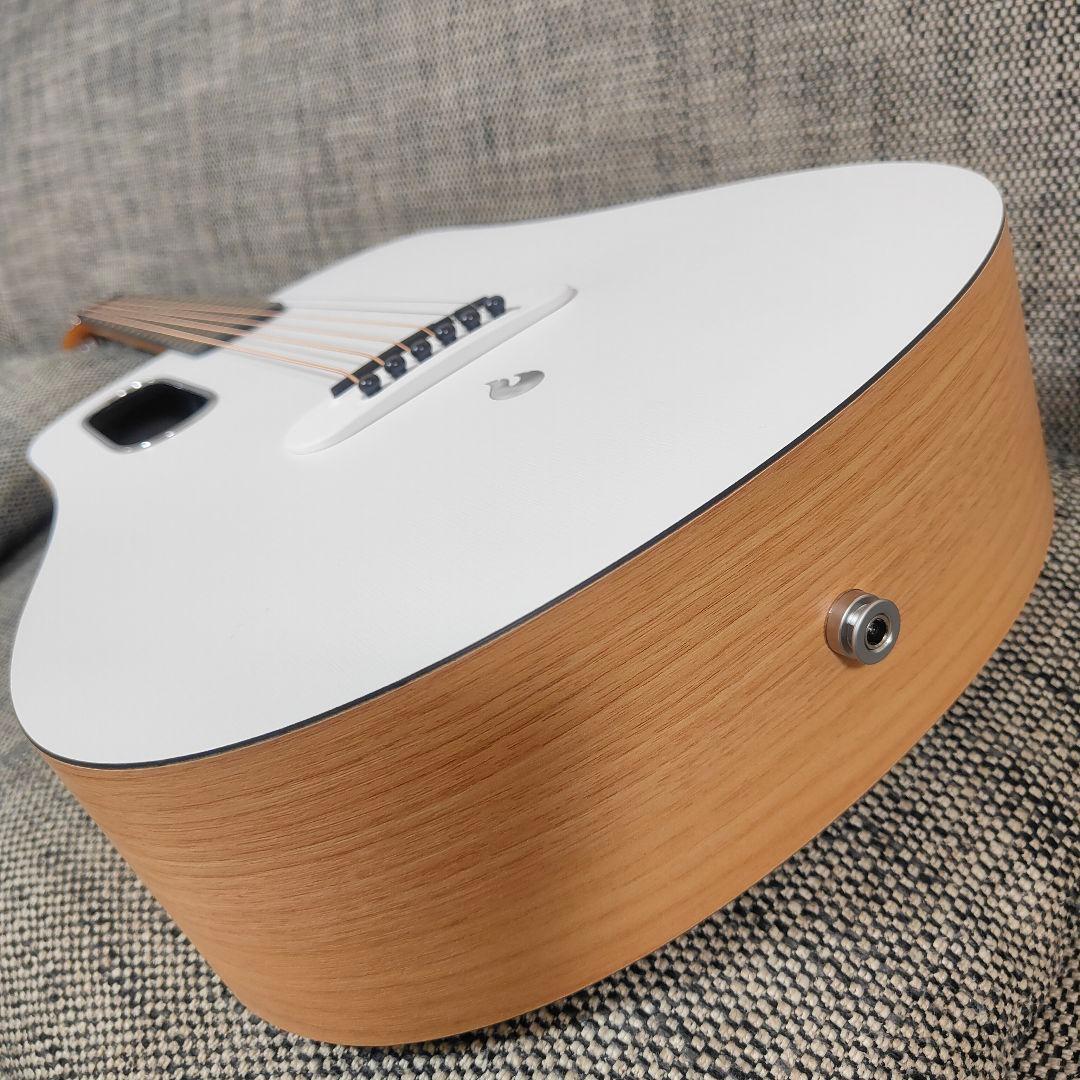 【美品】LAVA ME2 アコースティックギター ホワイト