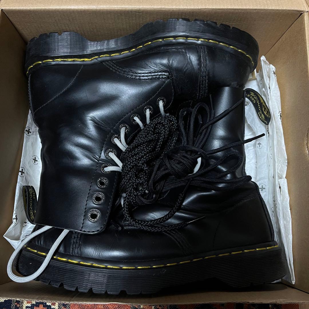 ドクターマーチン　8761 10ホール　US8