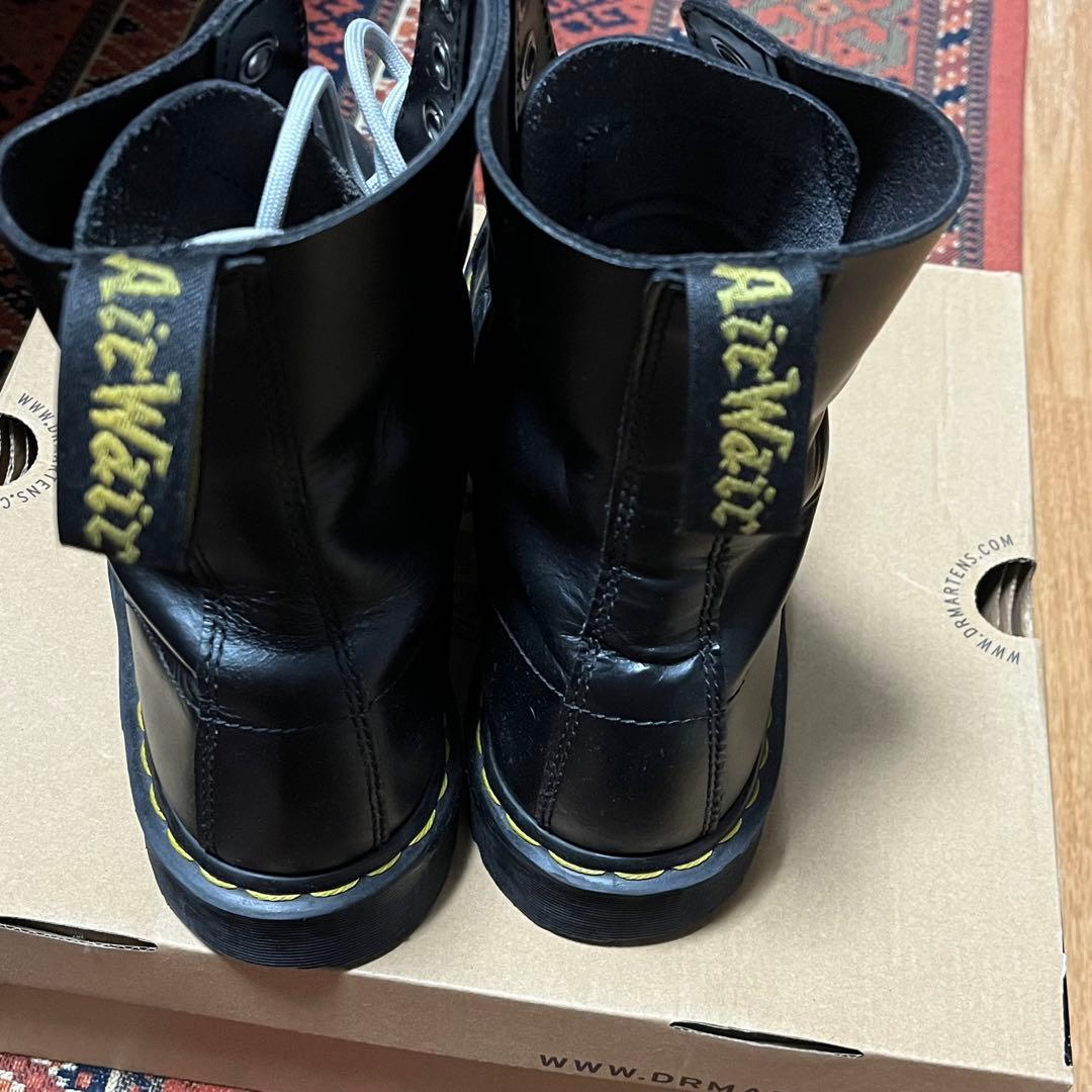 ドクターマーチン　8761 10ホール　US8