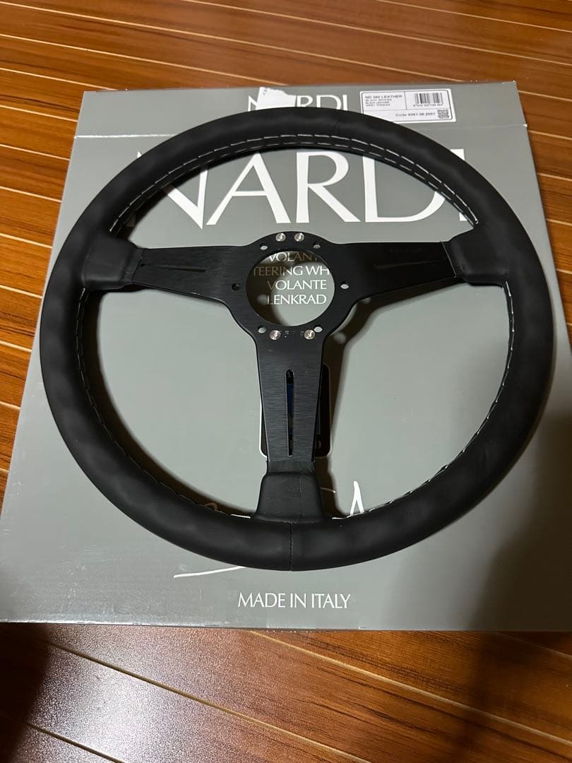 NARDI ナルディ ブラック ステアリング 36パイ 並行輸入品