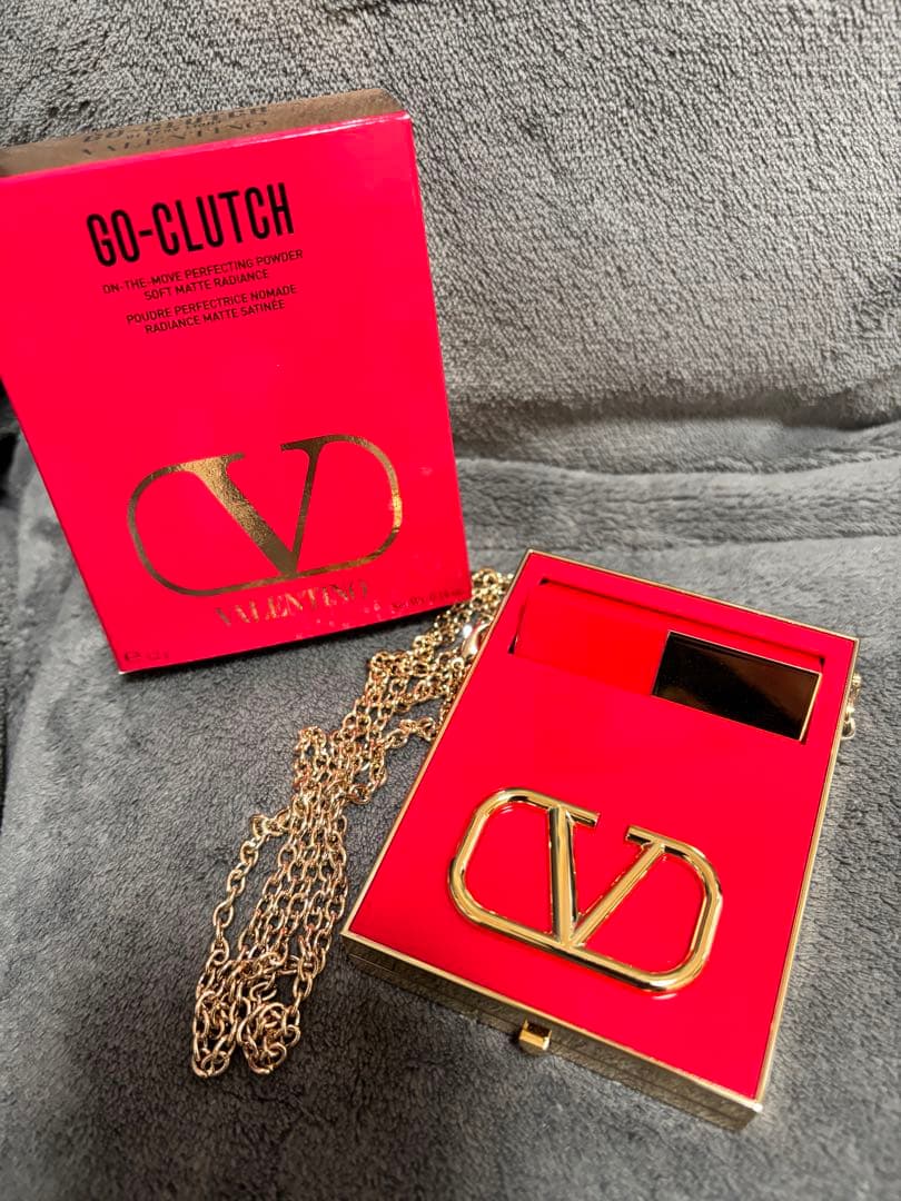 VALENTINO GO-CLUTCH 01 ライト チェーン付き