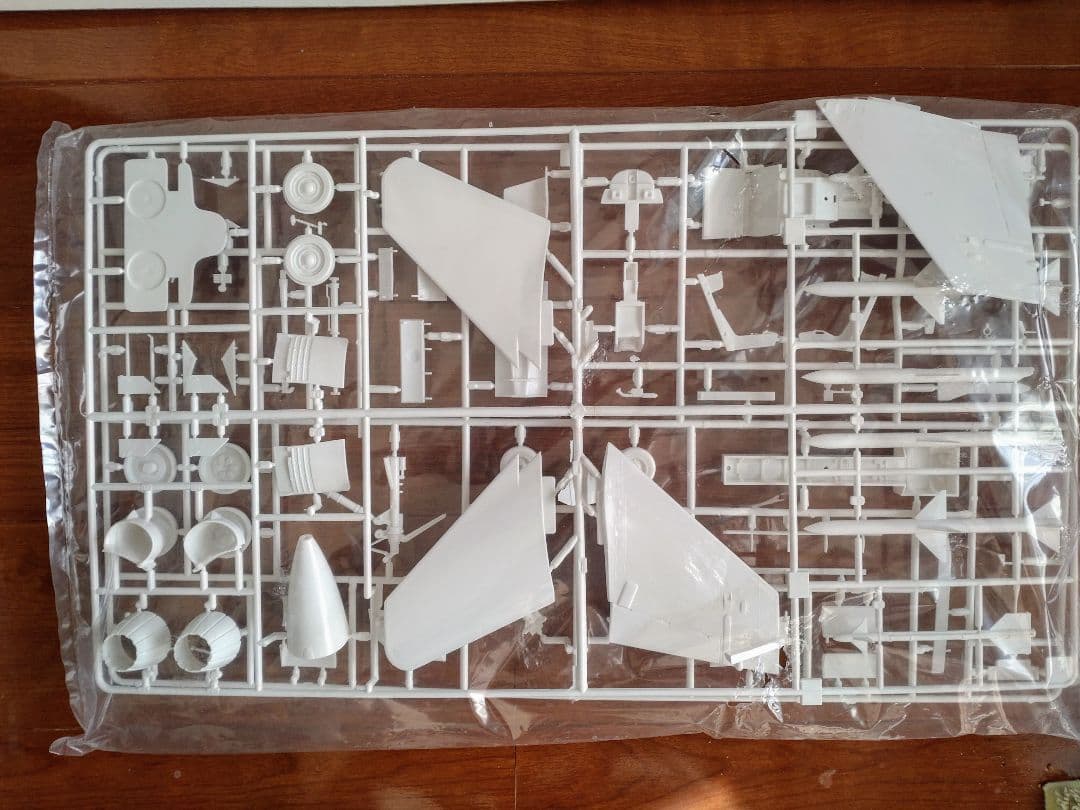 【ハセガワ】1/32 マクダネル・ダグラス F-18 ホーネット