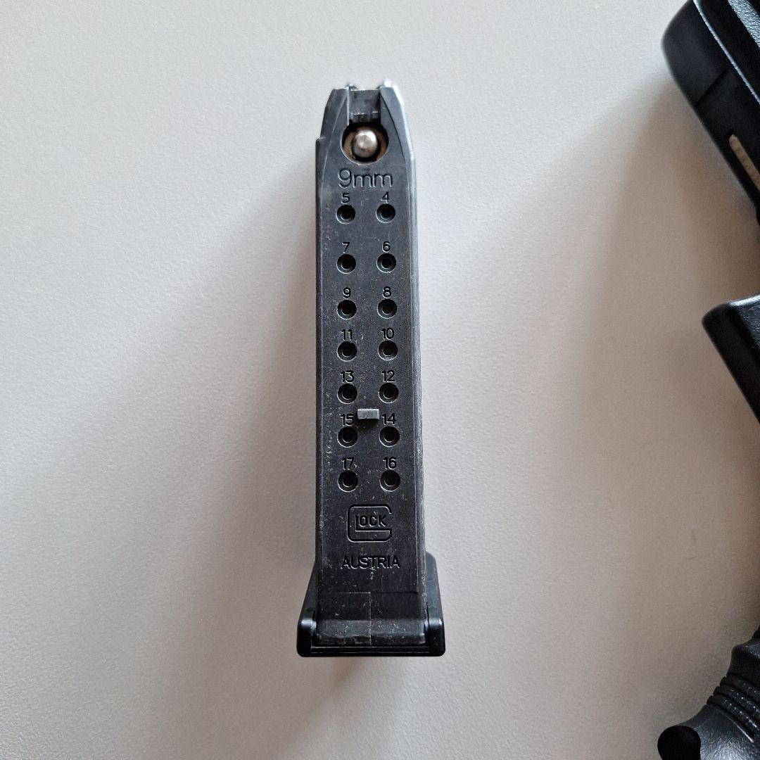 東京マルイ　18歳以上用　ガスブローバック　グロック18C マガジン付