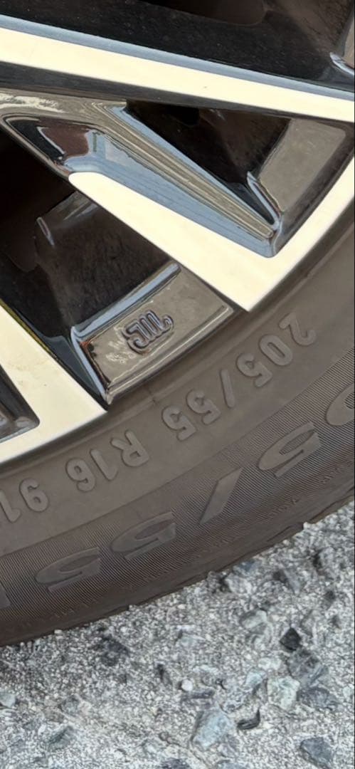 トヨタ プリウス 16インチ ホイール タイヤ付き