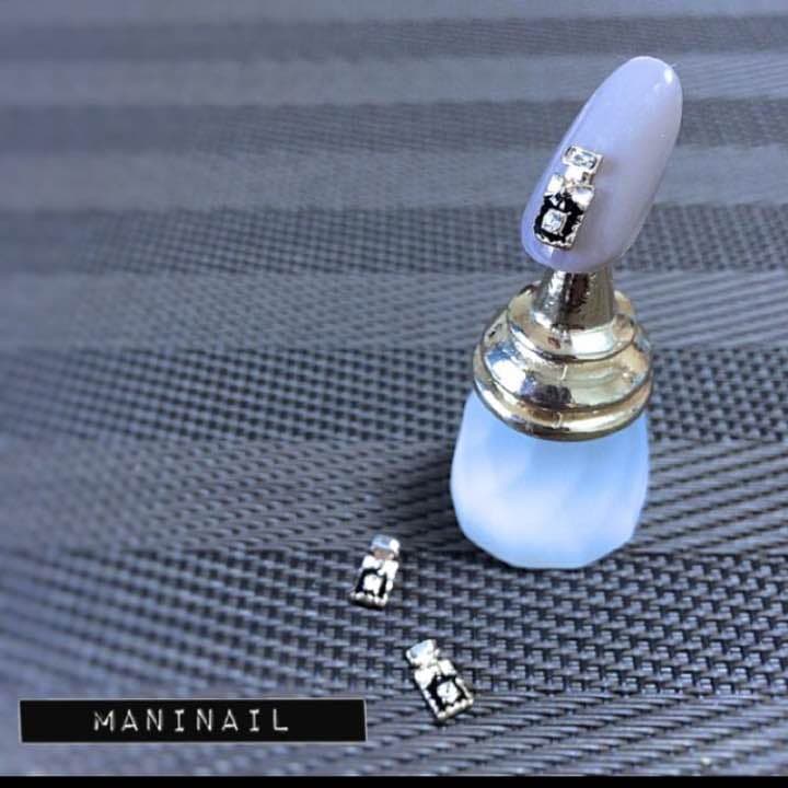 ▶︎ネイルパーツ/リボン付き香水ボトル