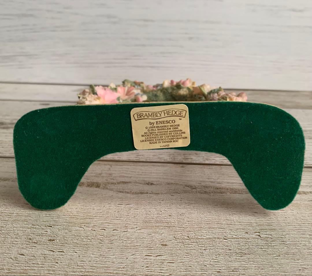 ブランブリーヘッジ のばらの村のものがたり ダスティとポピーのウェディング