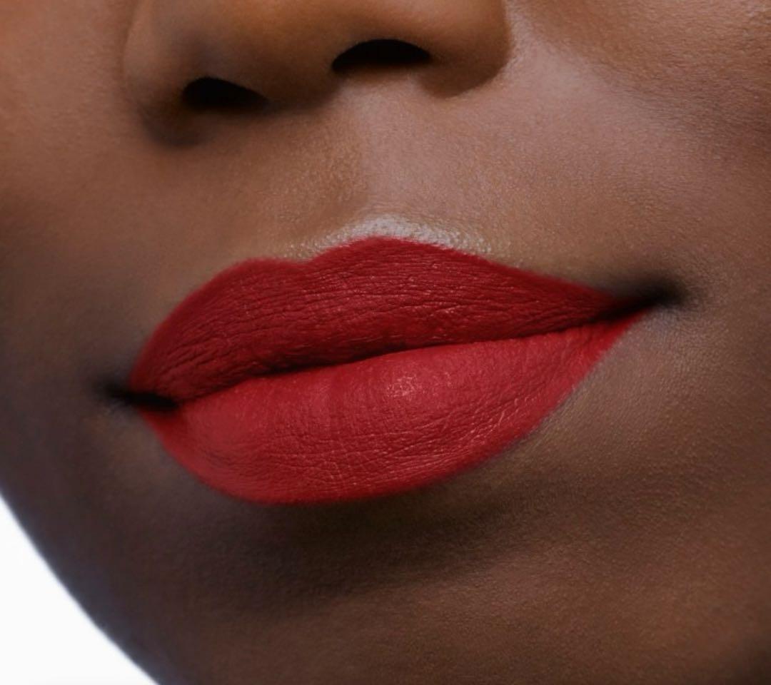 クリスチャンルブタン ベルベットマット リップスティック レッドドラマドゥース