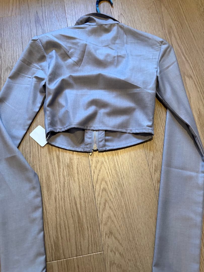 theredthread S w zip gather shirt タグ付き