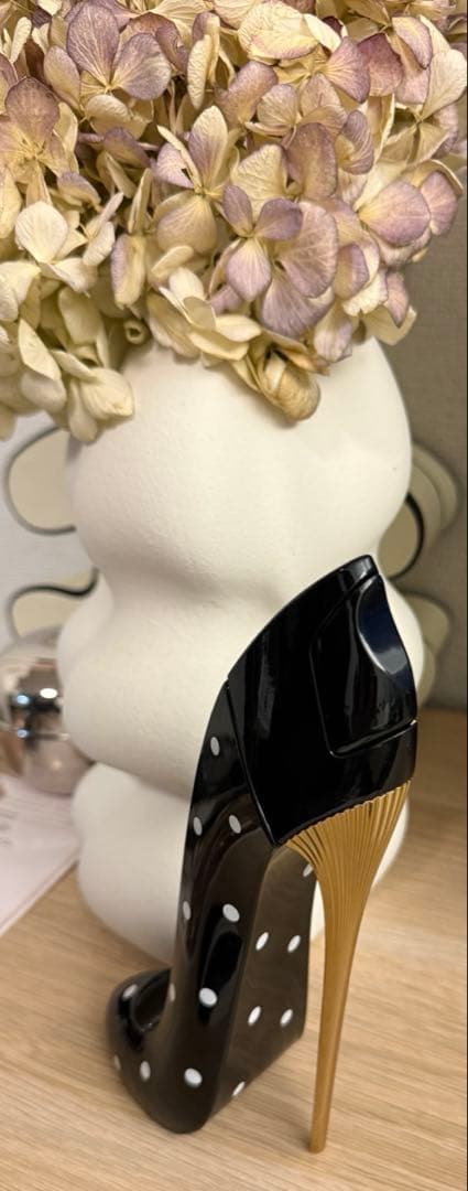 キャロライナへレラ グッドガールドットドラマ 80ml