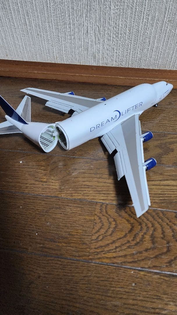 ボーイング ドリームリフター jcwings 1/200