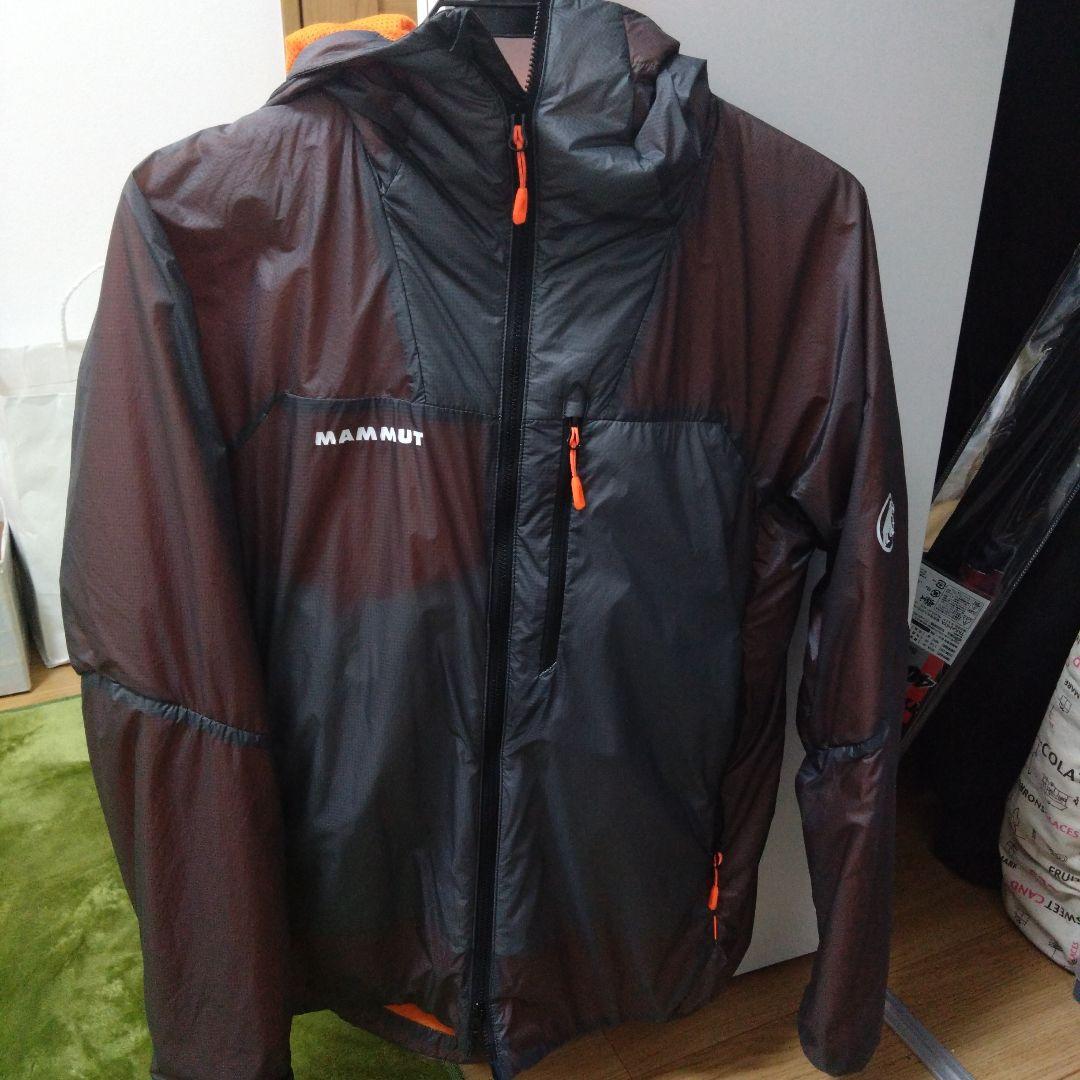 MAMMUT　ジャンバーフード付きMサイズ