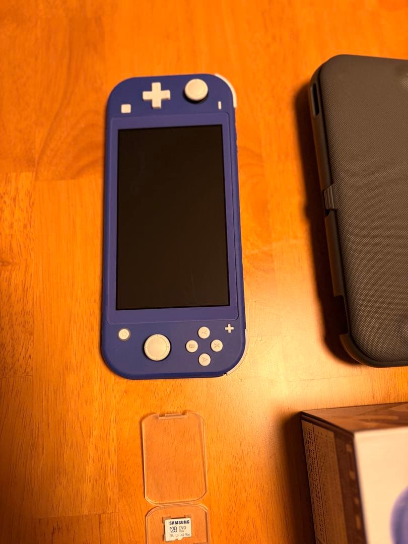 Nintendo Switch Lite 青色 本体