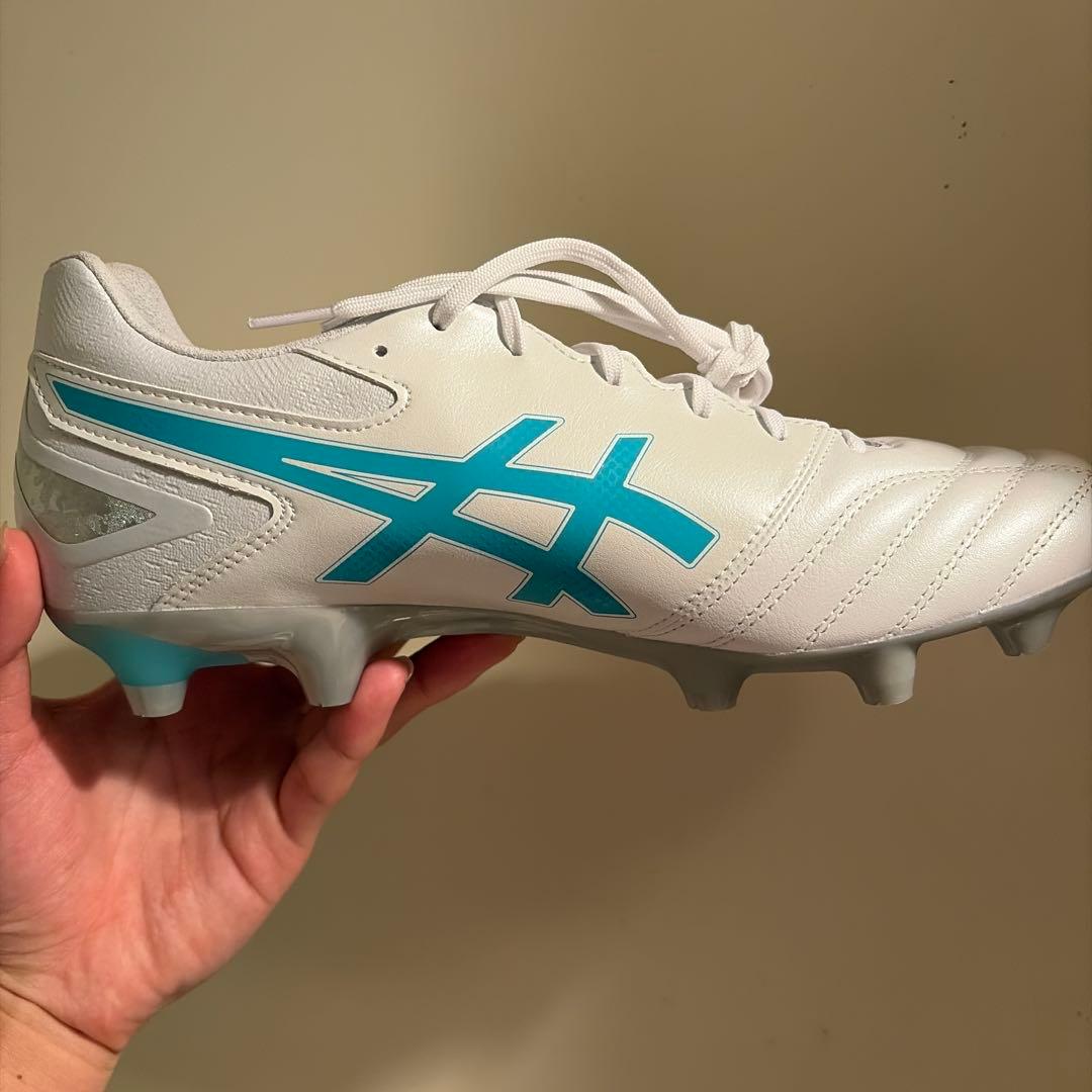 ASICS スパイクシューズ ホワイト