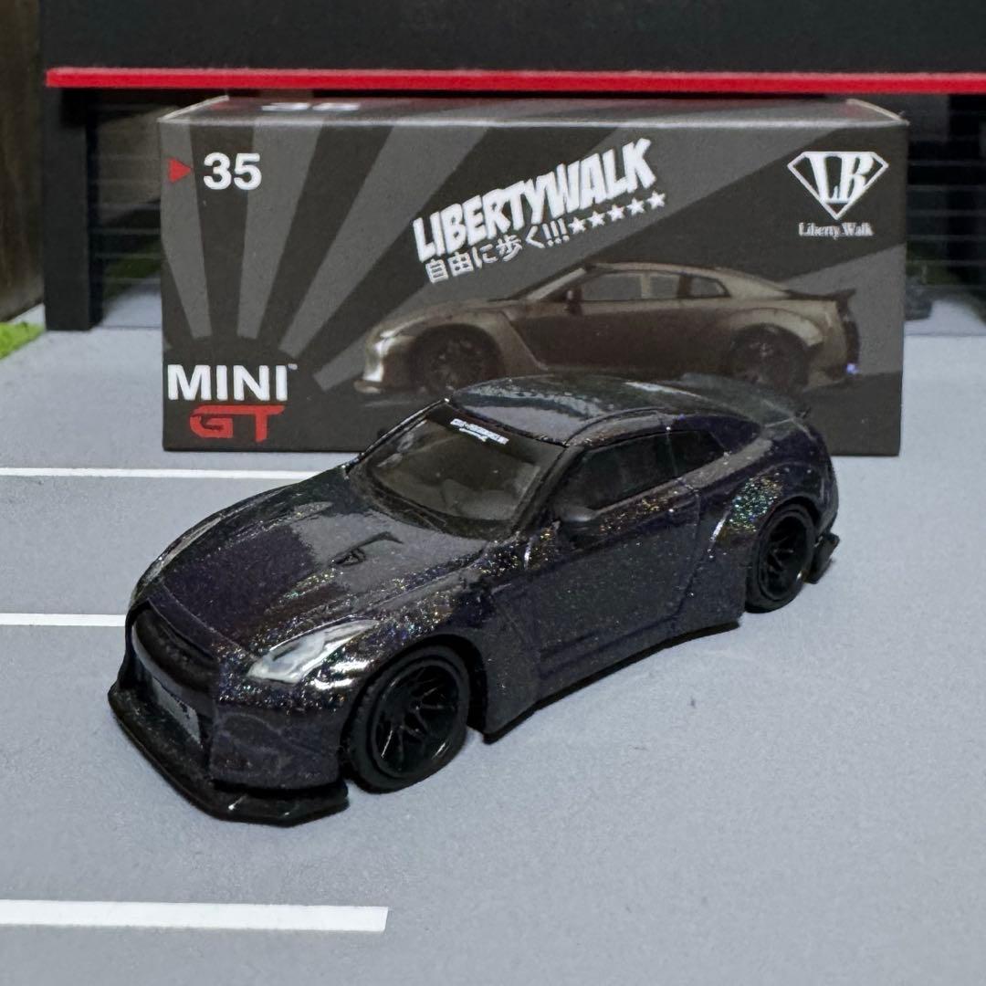 ミニカー minigt lbwk magic grey