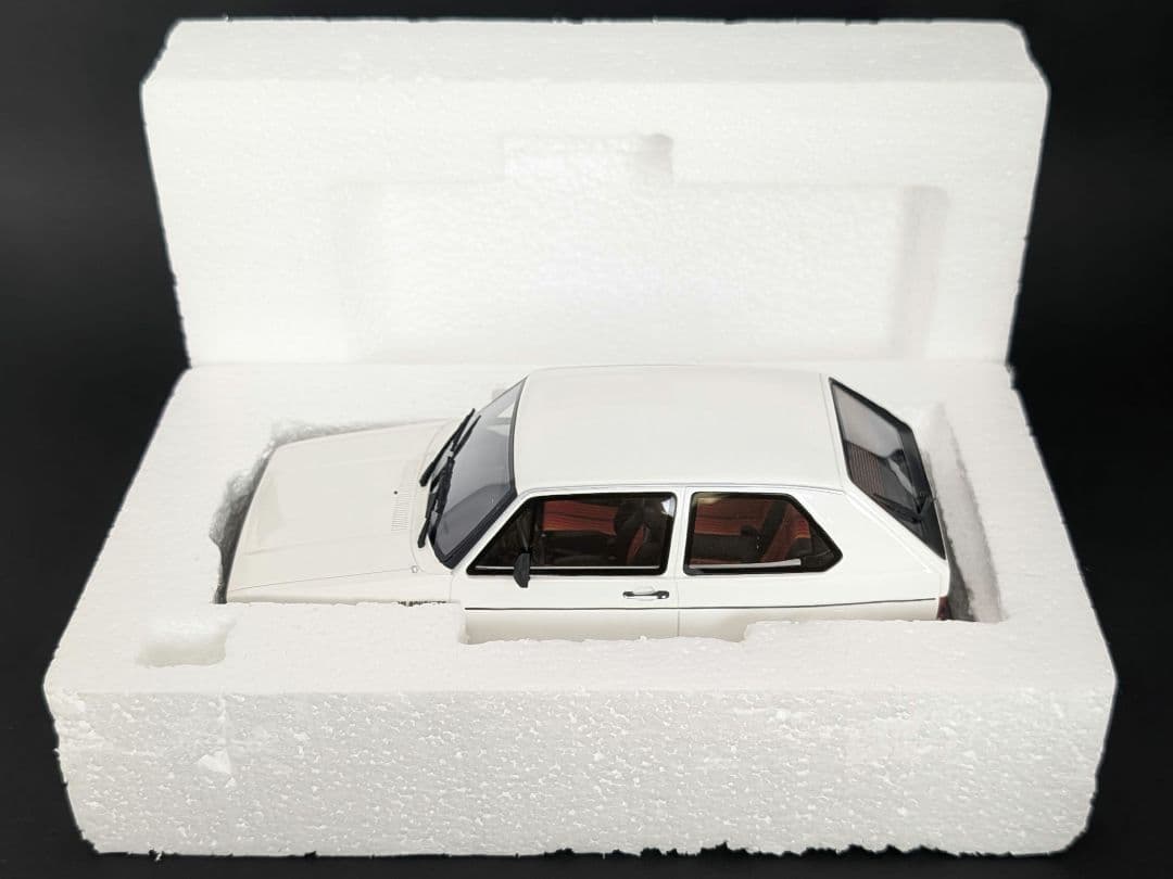 OttO 1/18 VW ゴルフ GTI 16S エッティンガー【補修箇所あり】