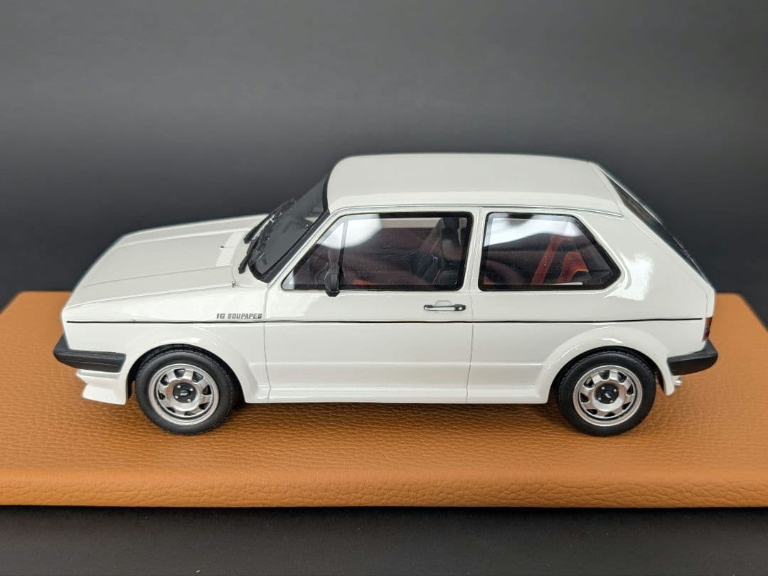 OttO 1/18 VW ゴルフ GTI 16S エッティンガー【補修箇所あり】