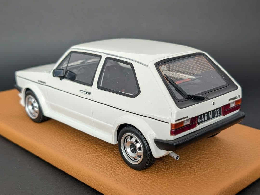 OttO 1/18 VW ゴルフ GTI 16S エッティンガー【補修箇所あり】