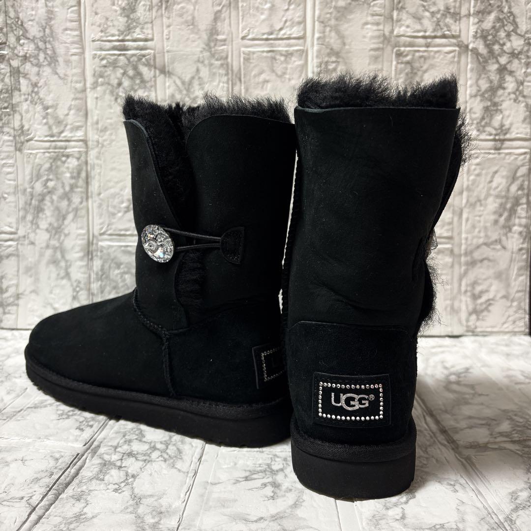 チャイロイコグマ です★UGG ★ ブーツ ★ 未使用品
