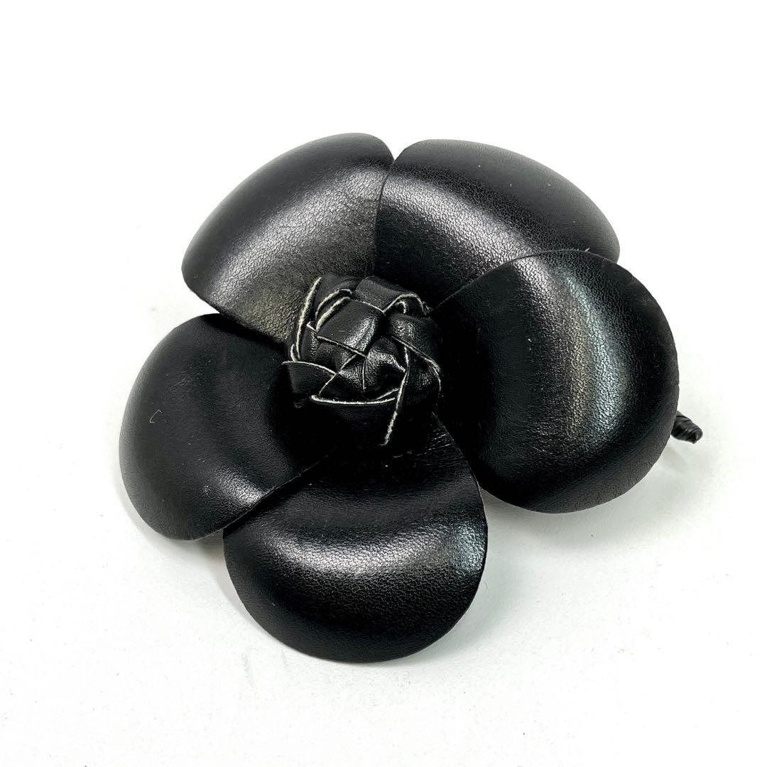 CHANEL カメリア コサージュ ブローチ シャネル レザー ブラック ミニ