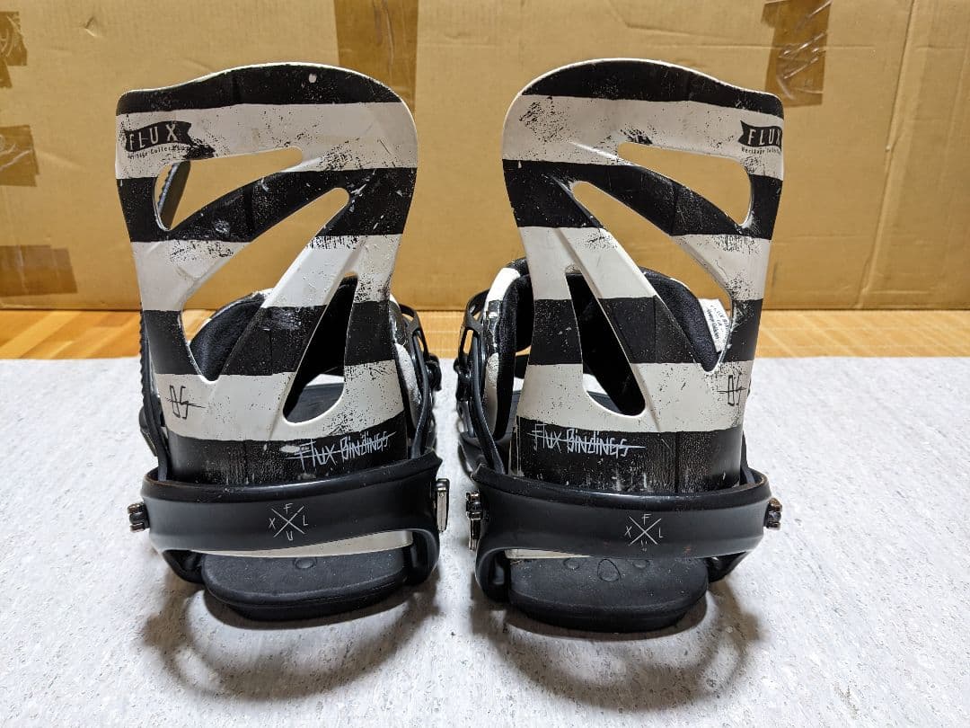 FLUX DS サイズM スノーボード ビンディング バインディング　限定カラー