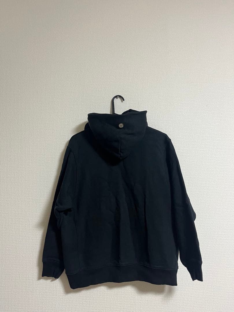 venicew Living hoodie/チェオン着用