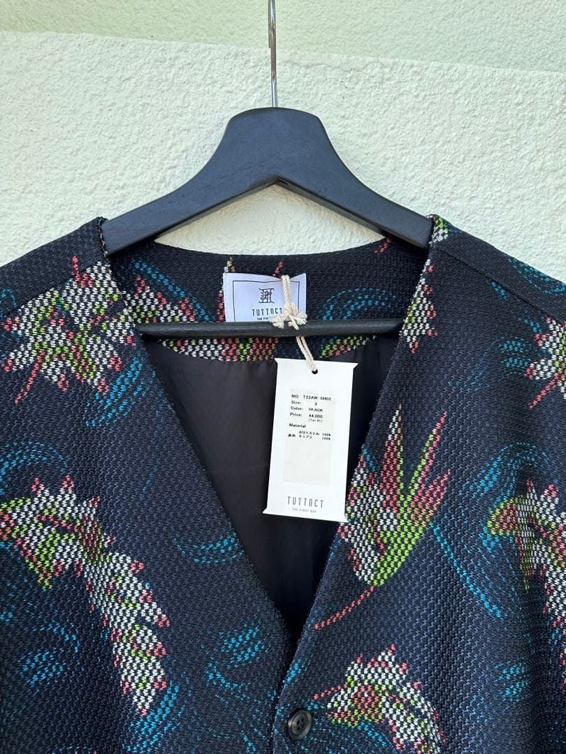 【新品未使用】tuitaci ノーカラージャケット