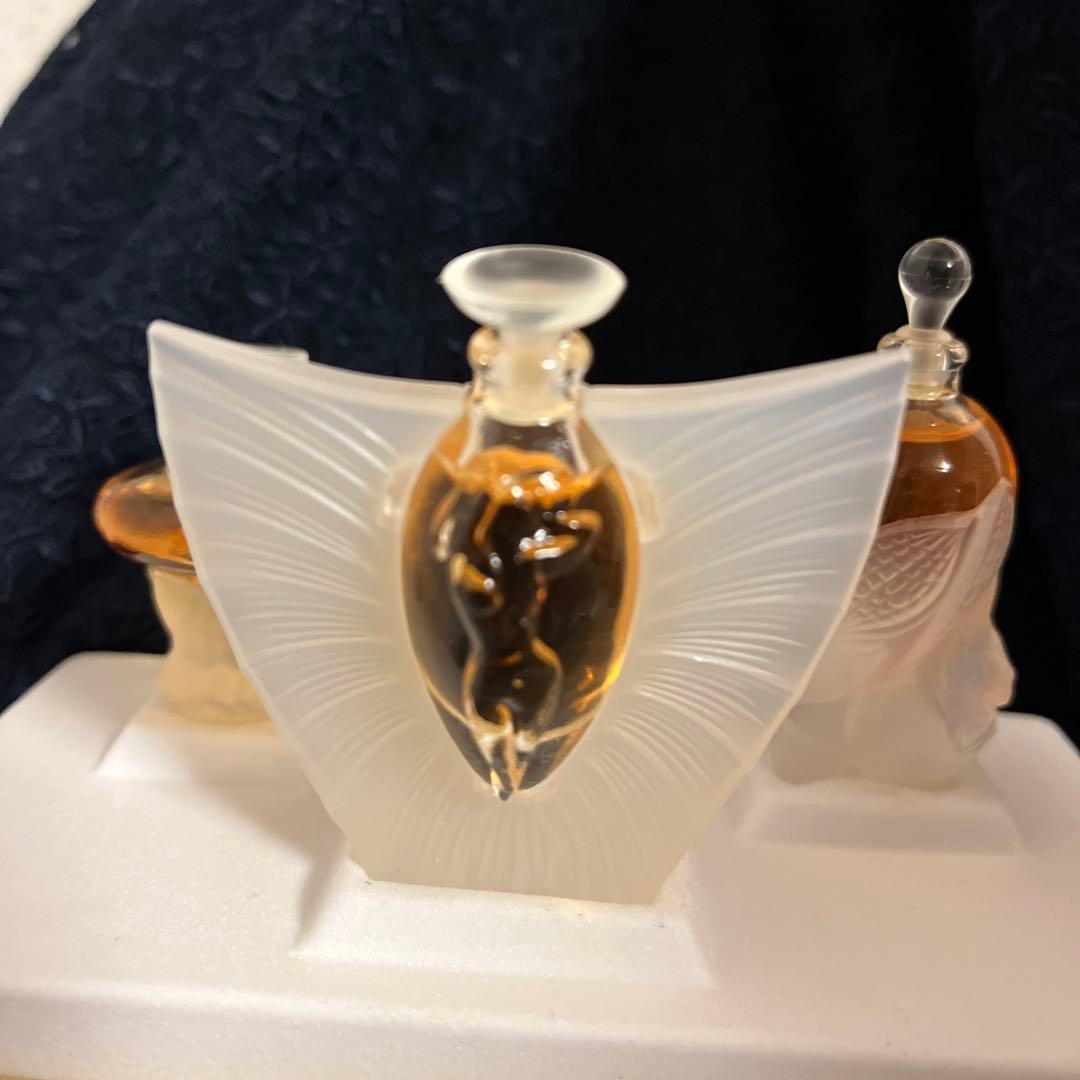 特価❗️ラリック　ミニチュア PARFUMコレクション限定2000・01・02年版