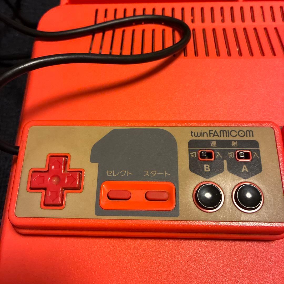 【ジャンク品】ツインファミコン箱付　ディスクNG