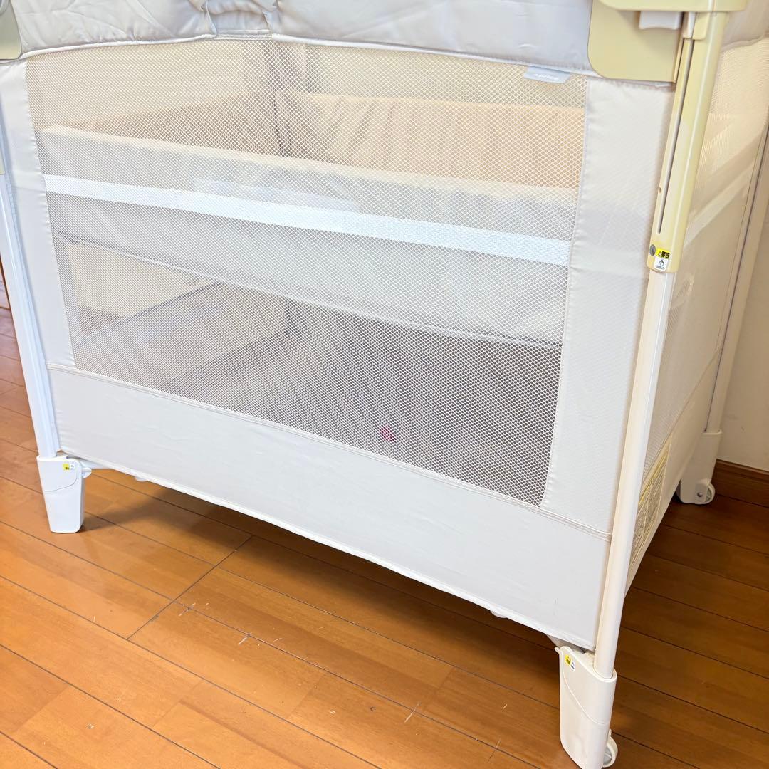 【匿名配送・訳アリ価格】アップリカ ココネルエアー ベビーベッド