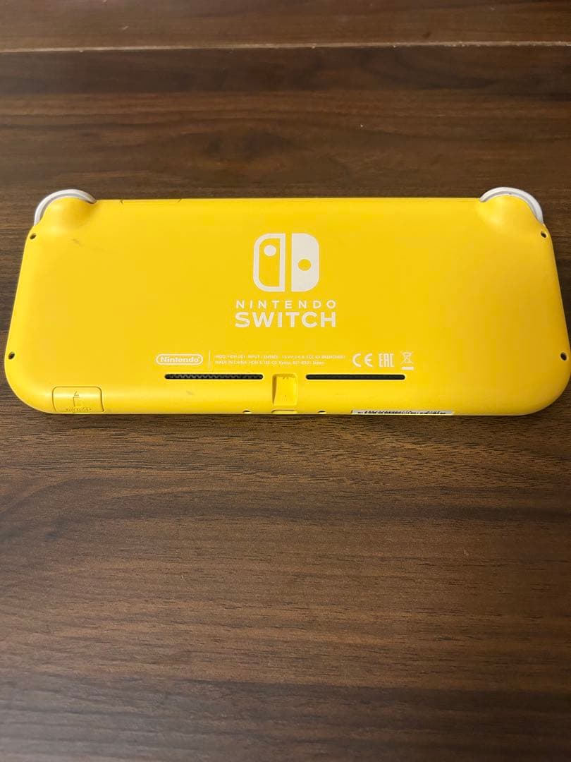 Nintendo Switch Lite イエロー 中古品