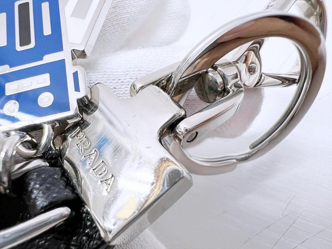 美品　PRADA　プラダ　サフィアーノ　ロボット　キーリング　キーホルダー