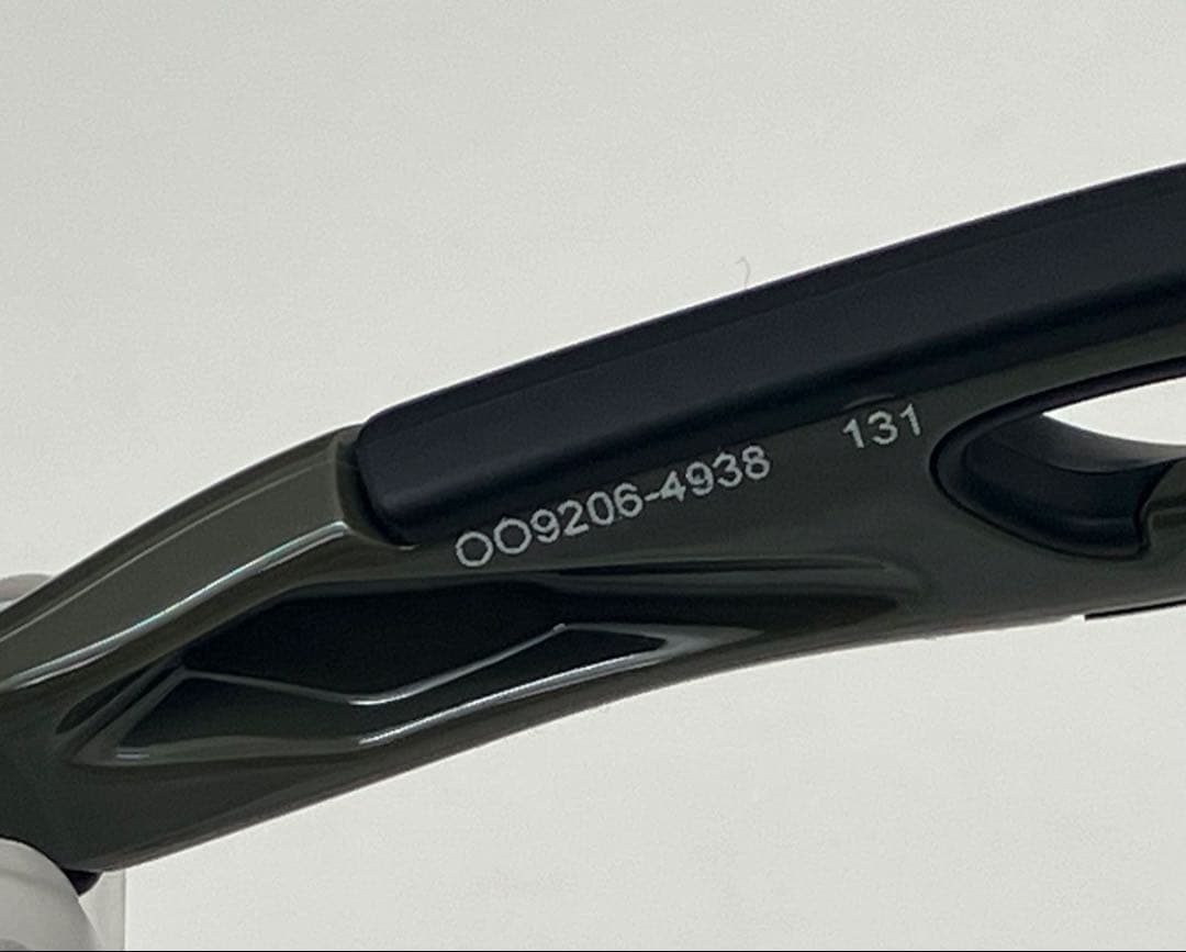 オークリー レーダーロック　RADARLOCK 調光 サングラス