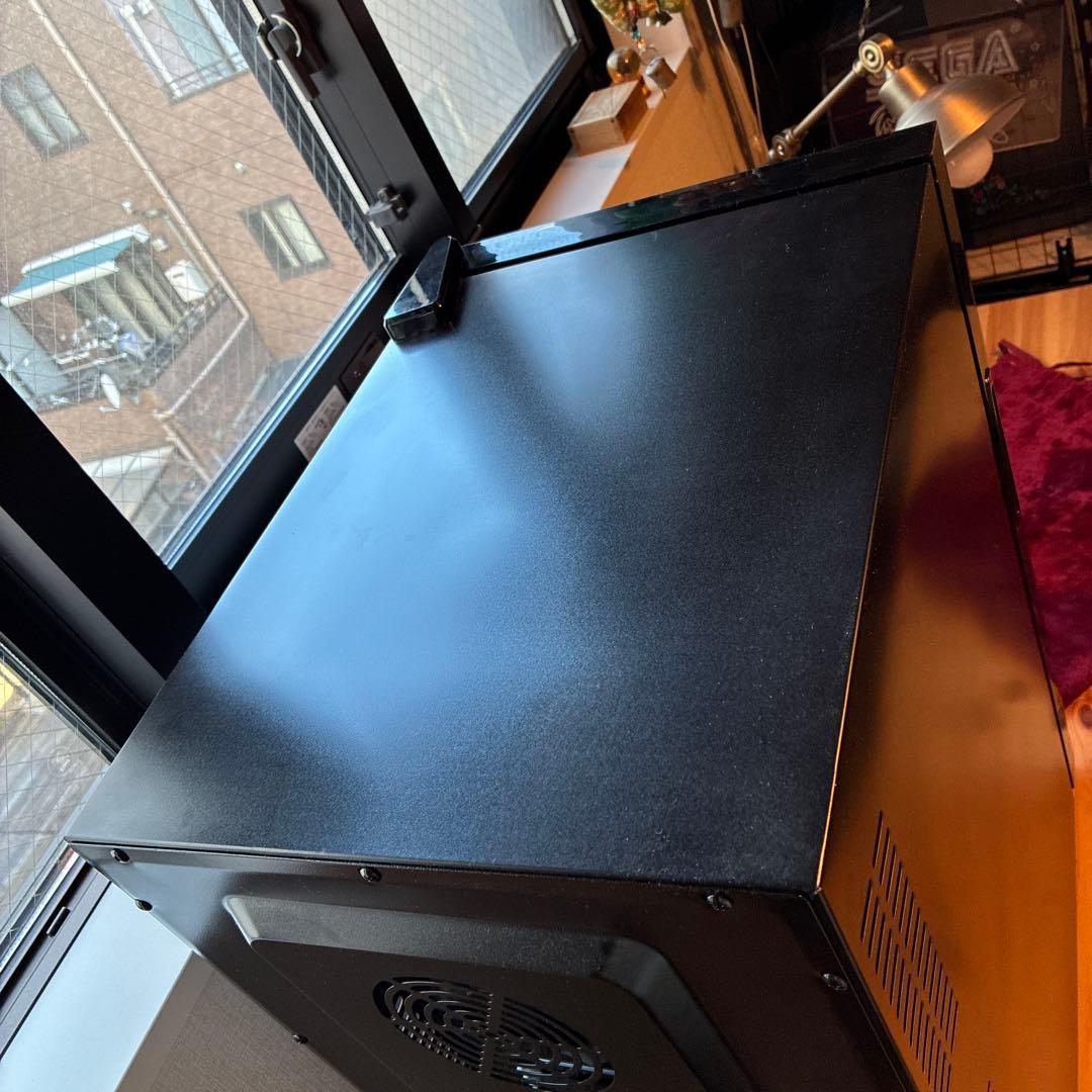 【未使用】アイリスオーヤマ ワインセラー 18本 50Ｌ IWC-P182A-B