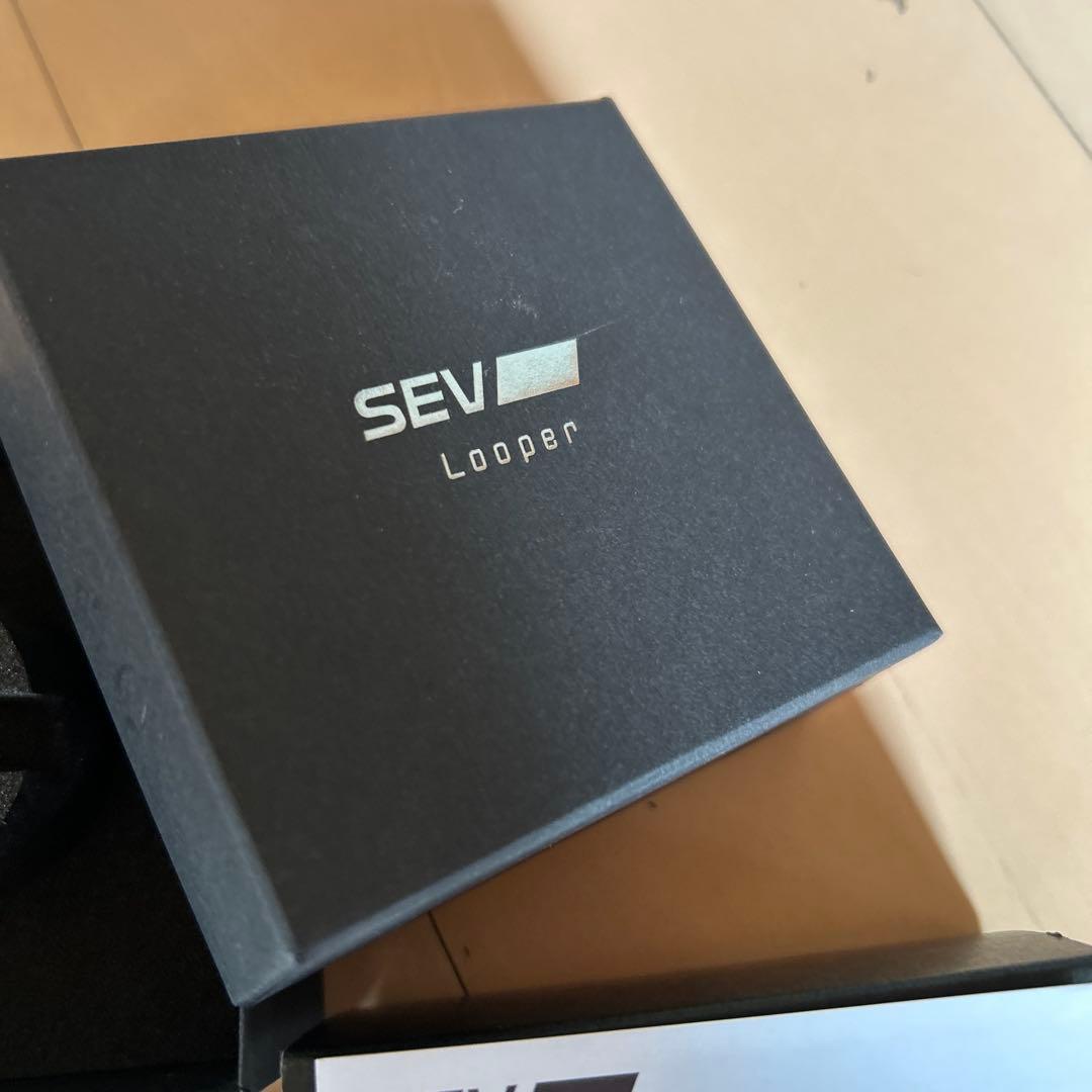 SEV Looper レッド ネックレス