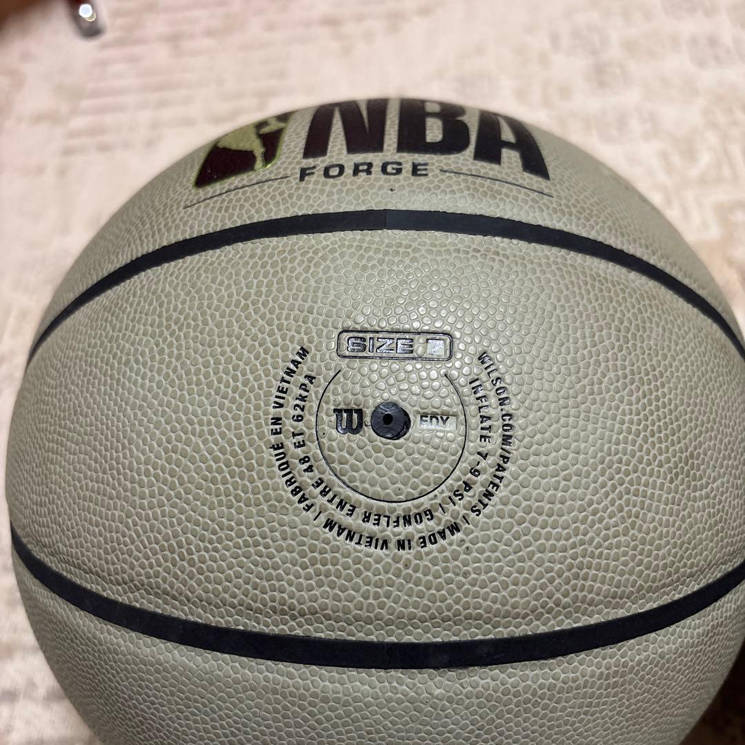 、、、Wilson NBA Forge Tachikara バスケット