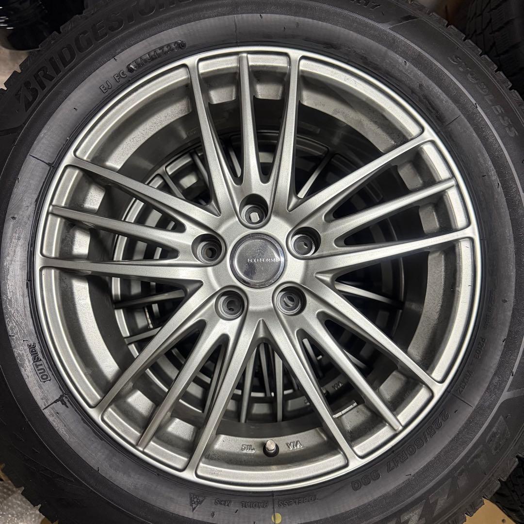 ［最終値下］30系アルファード　スタッドレスタイヤセット