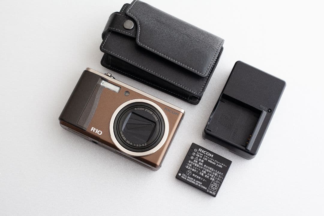 【中古】RICOH　リコー　R10　コンパクトデジタルカメラ