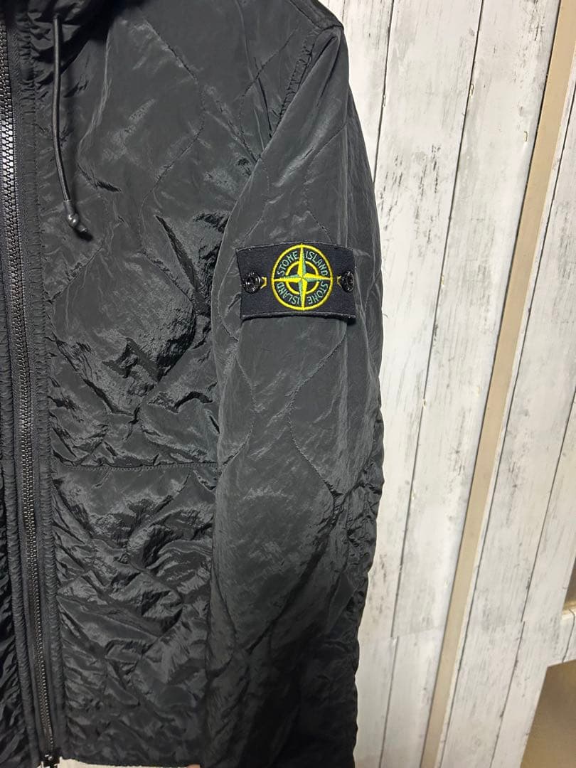 STONE  NYLON L プリマロフト　ダウン　ブラック